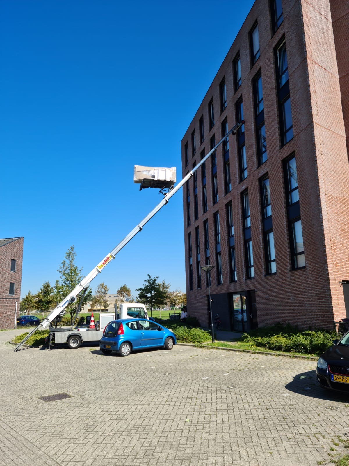 Onderwijs Accor Zo veel Een bemande verhuislift huren in Almere | Huurverhuislift.nl